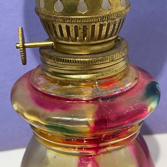 Vintage MCM 1950s Miniature Kerosene Oil Lamp "Bar" Lattern with Painted Glass! - Picture 6 of 9